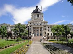 State Capitol Building Photo